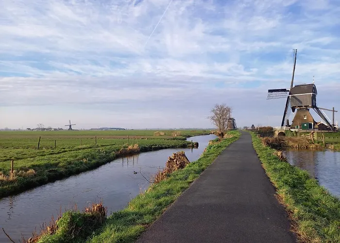 Vakantiehuis Tiny House Het Polderhuisje Streefkerk